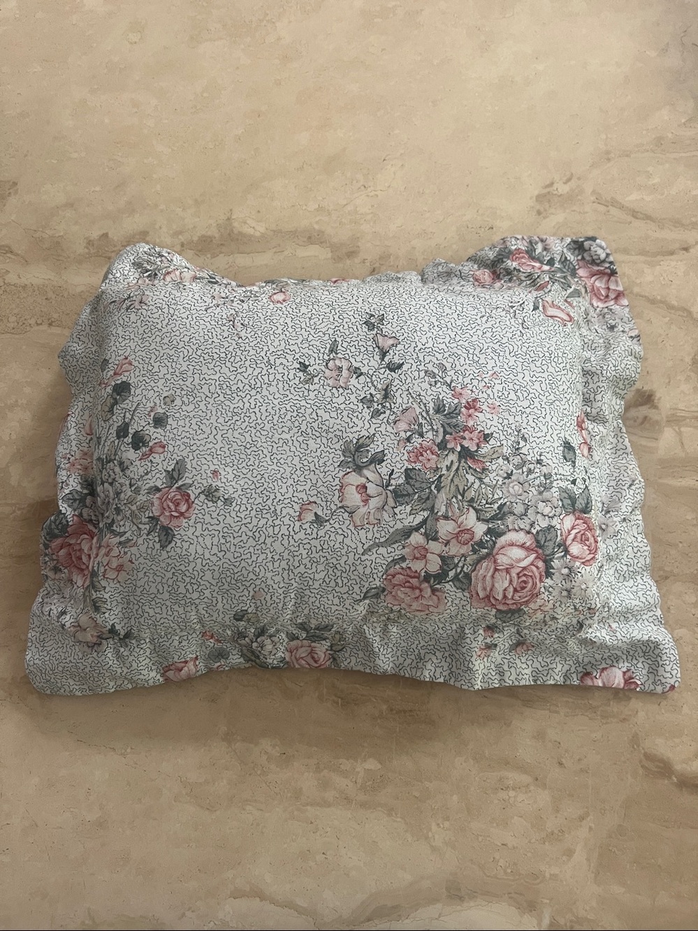 Waverly Floral Accent  Pillow 20”x15 1/2”